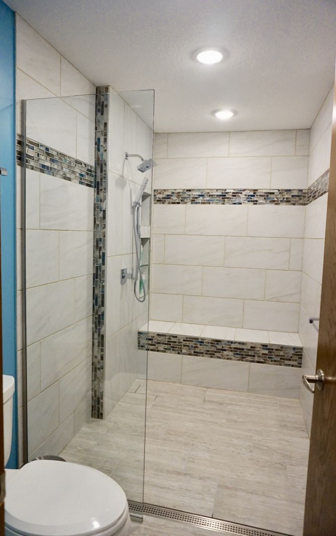 Modern Shower with Double Niches'